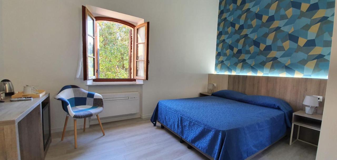 วิลลา ปาตริเซีย เซียนา Bed & Breakfast ภายนอก รูปภาพ