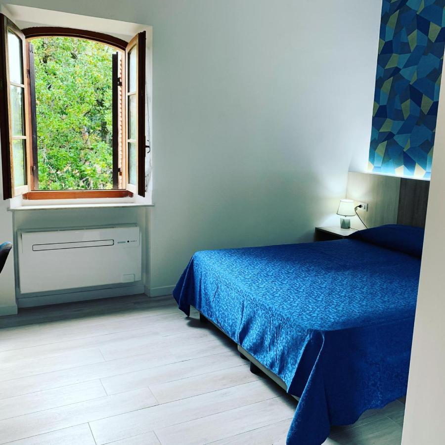 วิลลา ปาตริเซีย เซียนา Bed & Breakfast ภายนอก รูปภาพ