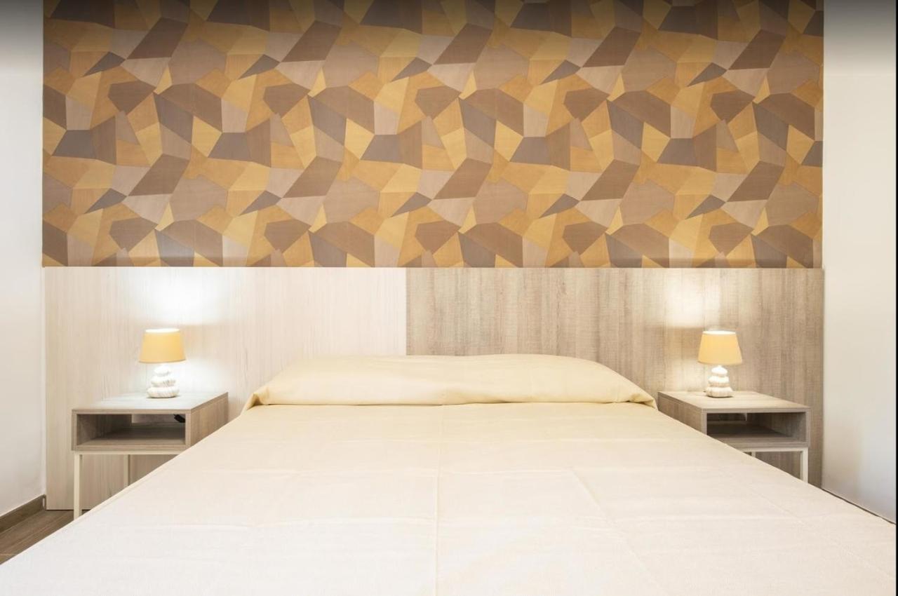 วิลลา ปาตริเซีย เซียนา Bed & Breakfast ภายนอก รูปภาพ